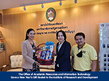 The Office of Academic Resources and
Information Technology Gave a New Year's
Gift Basket to the Institute of Research
and Development